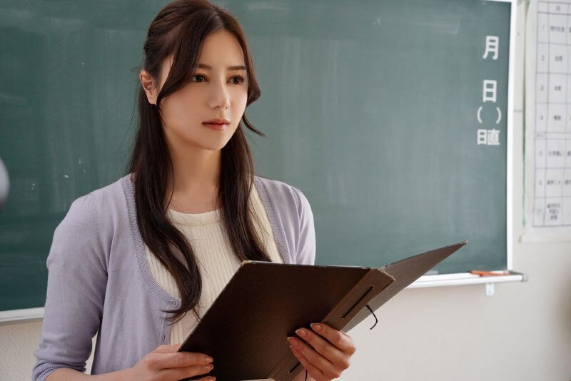 Siswa nakal itu memperkosa guru cantik itu