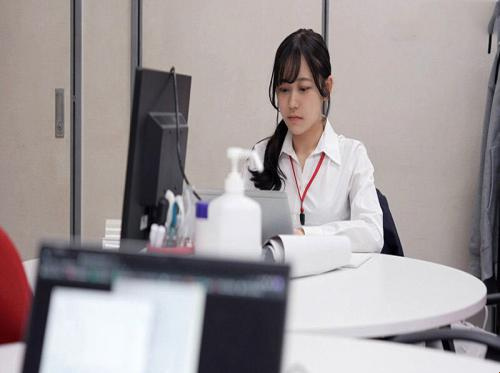 귀여운 동료와 함께 야근하기 귀여운 동료와 함께 야근하기