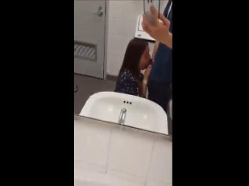 Sudut mencari gadis cantik untuk berkeliling Sudut mencari gadis cantik untuk berkeliling